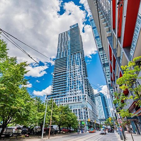 Luxury 2 Bedroom Condo High Floor Close To Eaton Center Toronto Kültér fotó